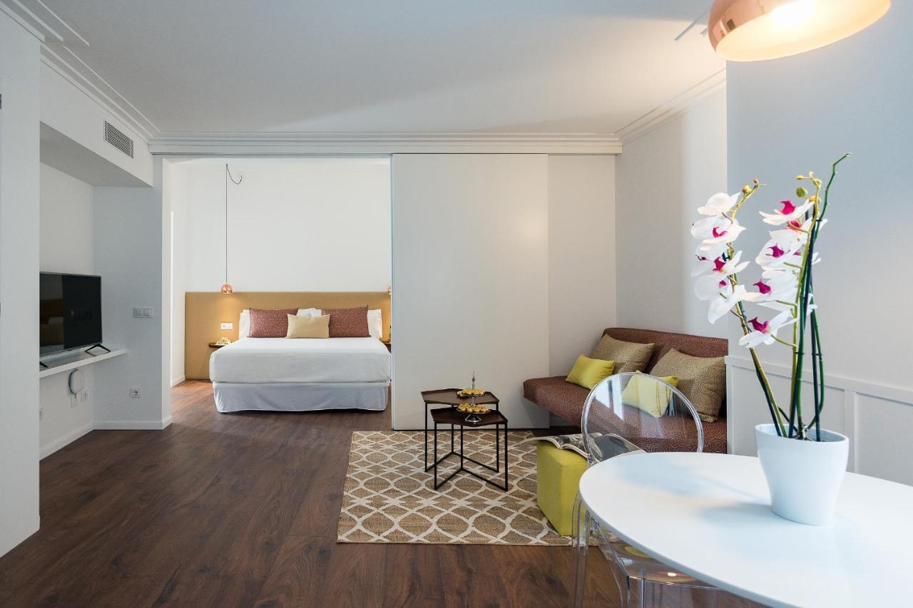 Divina Suites Hotel Boutique - Adults Only Ciutadella  Exterior foto